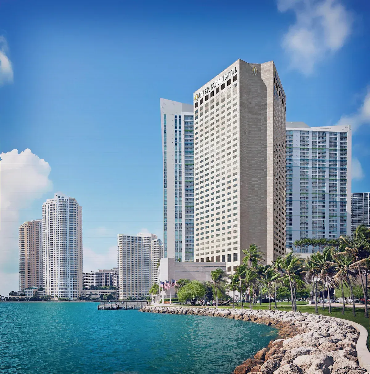 Exterior of InterContinental Miami near Miami cruise port, luxury downtown hotel for cruise travelers