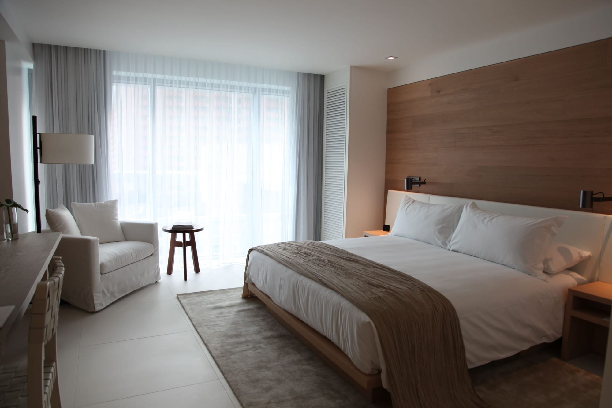 The Ultimate Guide to The Miami Beach EDITION Hotel
