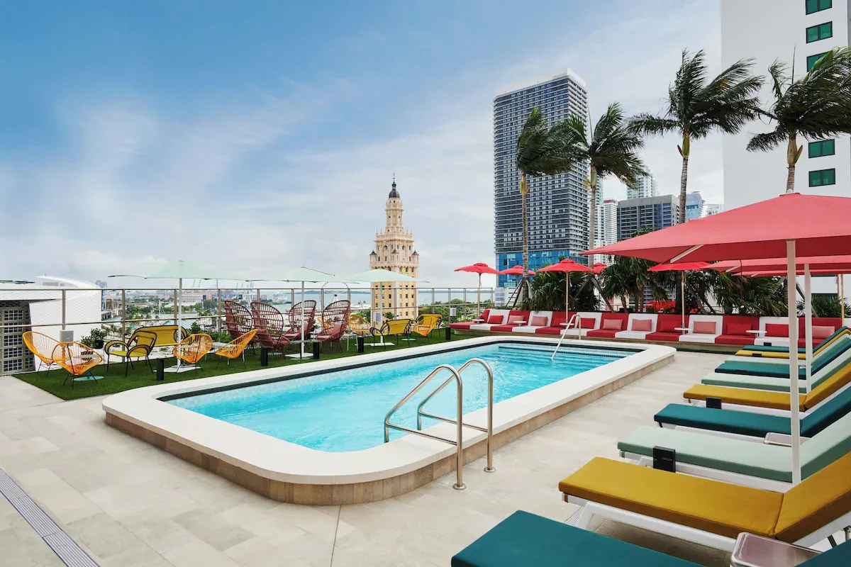 Rooftop pool at CitizenM Miami Worldcenter, the best hotel in Miami for digital nomads with lifestyle balance, calm energy, and skyline views