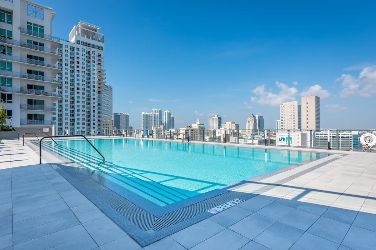 Rooftop pool at Sentral Alea Miami, one of the best long-term stay apartment hotels in Miami