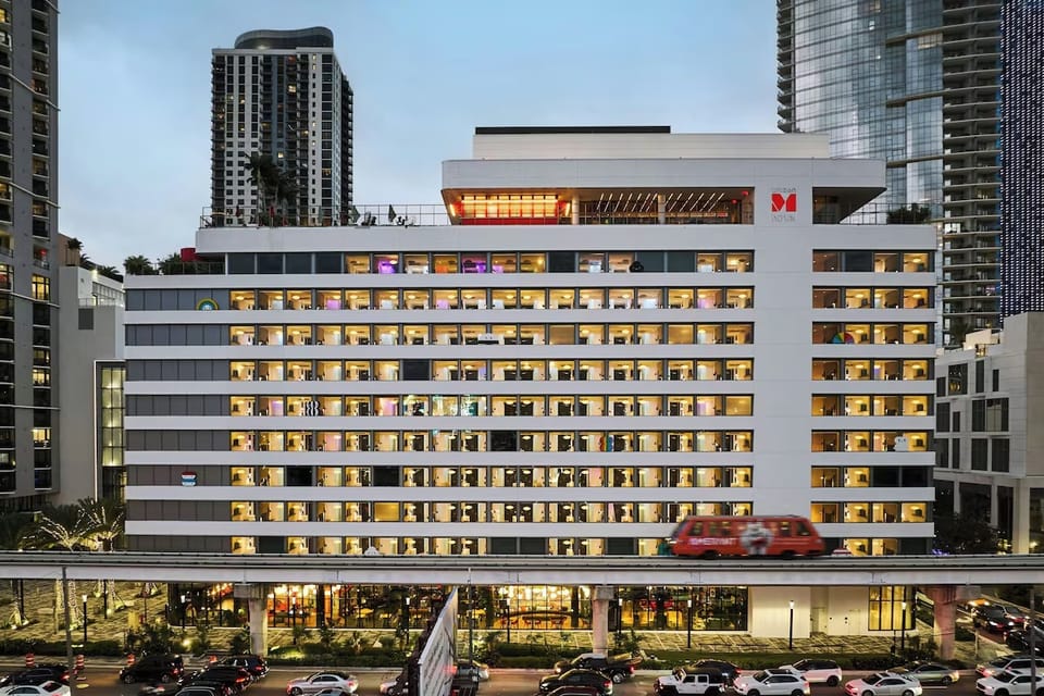 CitizenM Miami Worldcenter hotel in downtown Miami, the best hotel in Miami for digital nomads with fast Wi-Fi, coworking spaces, and a walkable location.